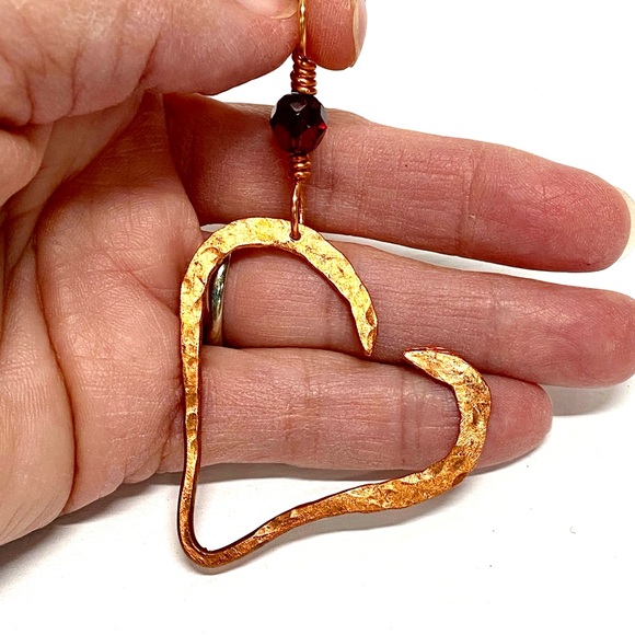 HANDCRAFTEd Hand Wrapped Hammered Pure Copper Heart Statement Pendant, Gift - Picture 8 of 10